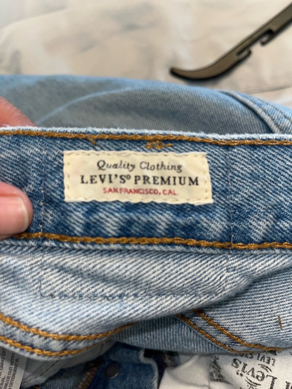 Levi's Light Blue Women's Straight Leg Jeans - Picture 7 of 8